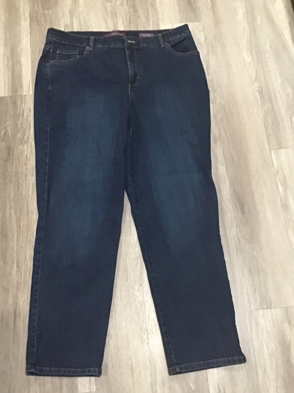 Gloria Vanderbilt Indigo Straight Leg Jeans